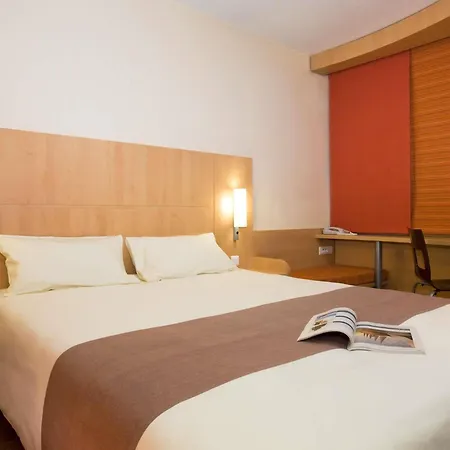 Ibis Jose Malhoa 2*