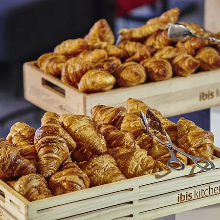 Ibis Jose Malhoa Lisboa