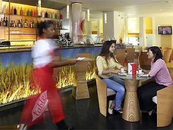 Ibis Jose Malhoa Hotel 2*