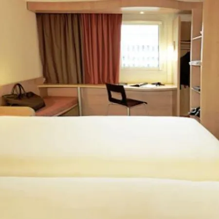 Ibis Jose Malhoa Lisbon