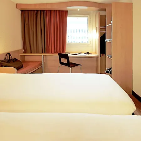 Ibis Jose Malhoa Lisbon