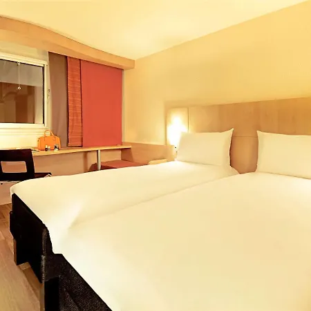 Ibis Jose Malhoa 2*